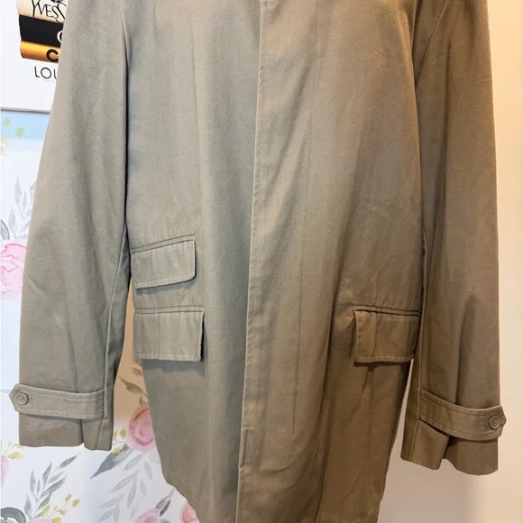Structure Vintage Men's Beige Trench Coat - Picture 2 of 8